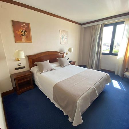 Hotel Villa De Almazan Ngoại thất bức ảnh