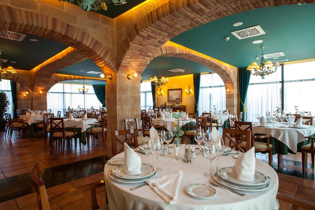 Hotel Villa De Almazan Ngoại thất bức ảnh