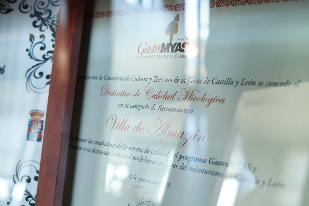 Hotel Villa De Almazan Ngoại thất bức ảnh