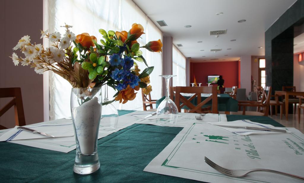 Hotel Villa De Almazan Ngoại thất bức ảnh