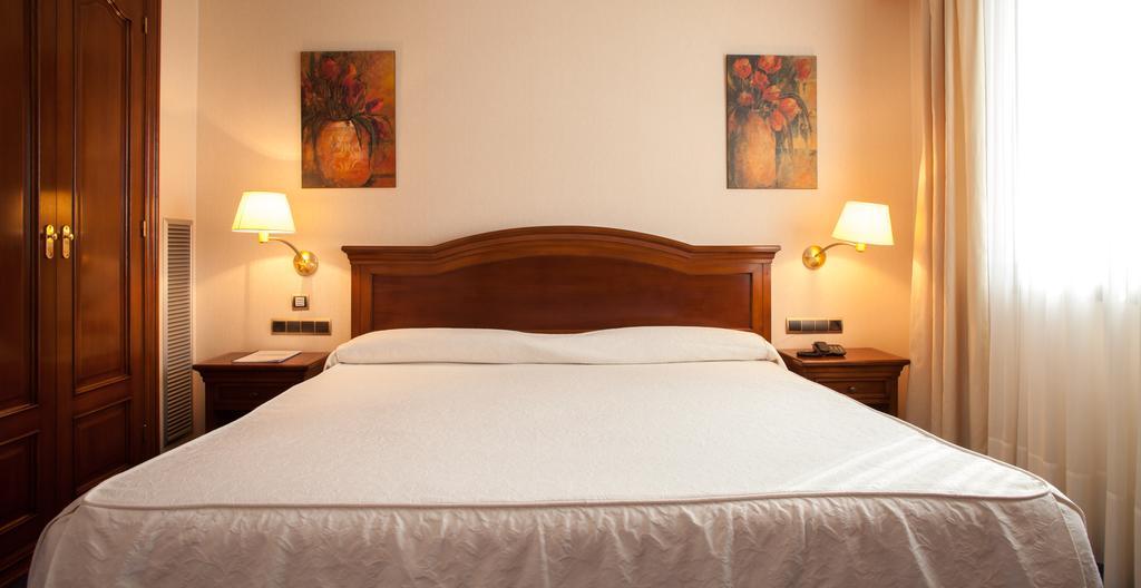 Hotel Villa De Almazan Ngoại thất bức ảnh